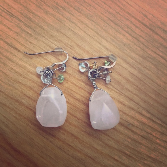 Jewelry - Pink crystal earrings